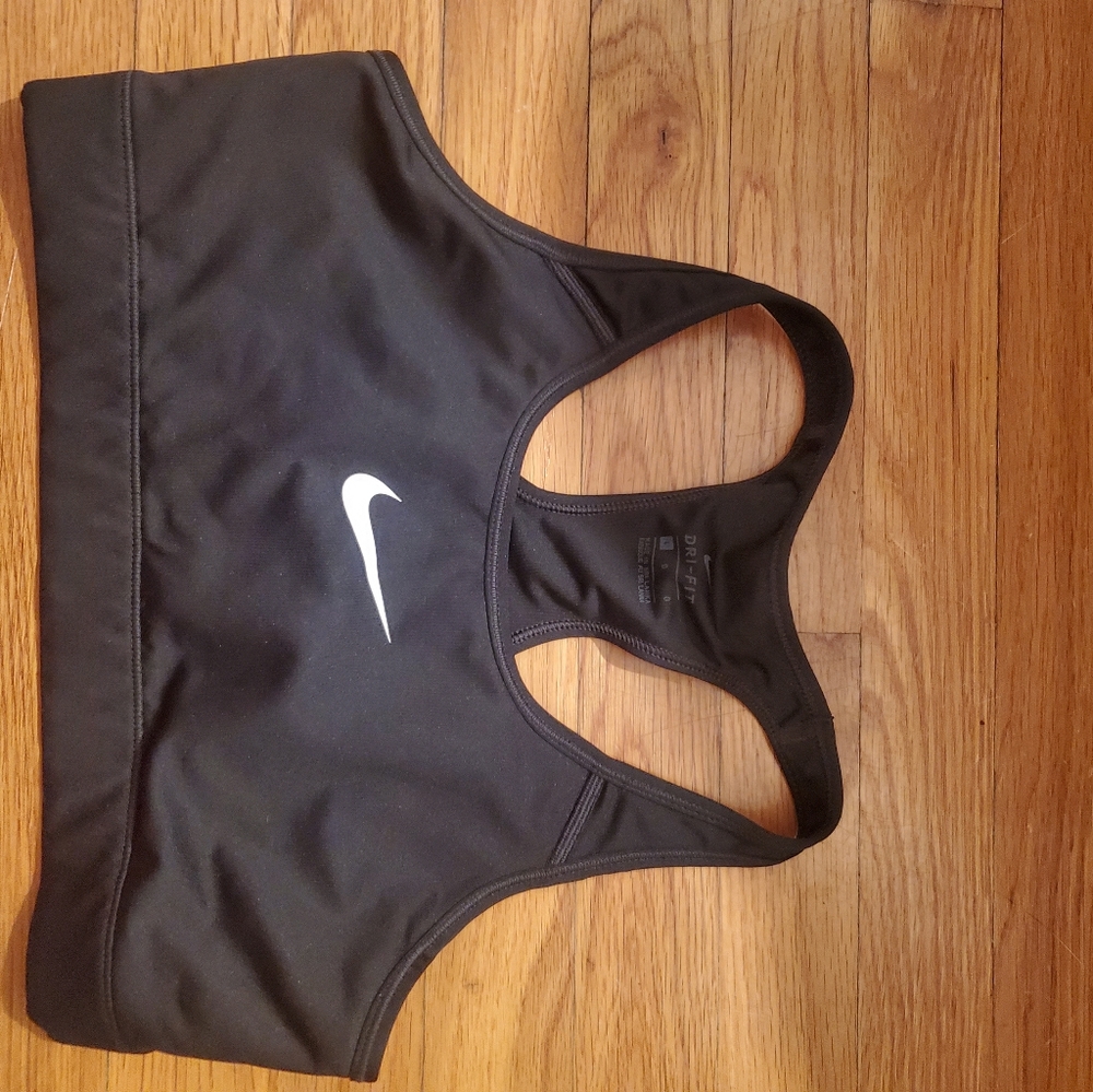 Nike Dri Fit Sports Bra size L (fits B-D cups)